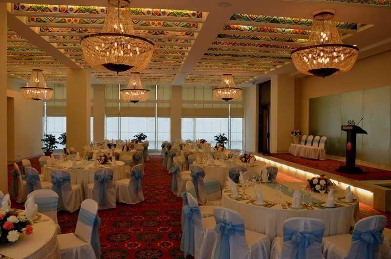 Dushanbe Serena Hotel ภายนอก รูปภาพ