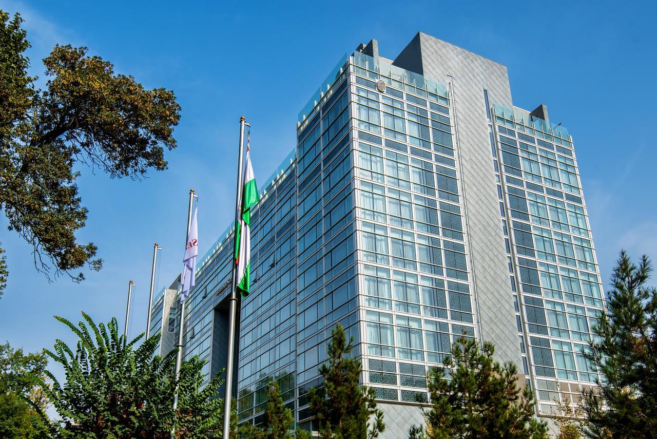 Dushanbe Serena Hotel ภายนอก รูปภาพ