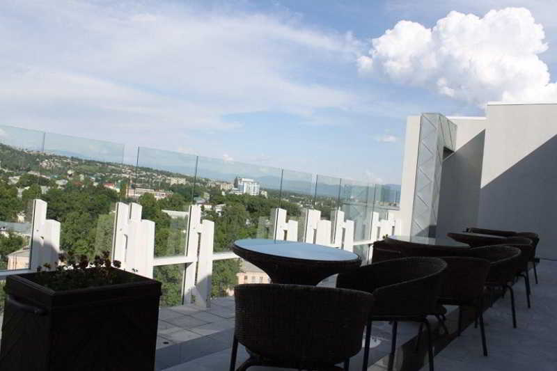 Dushanbe Serena Hotel ภายนอก รูปภาพ