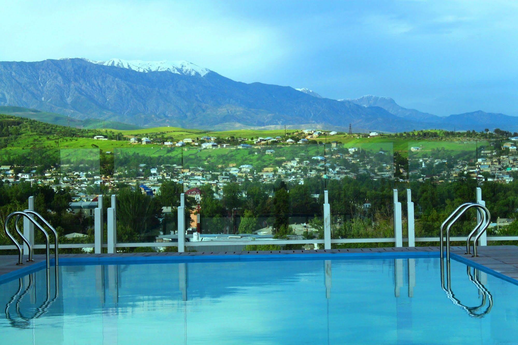 Dushanbe Serena Hotel ภายนอก รูปภาพ